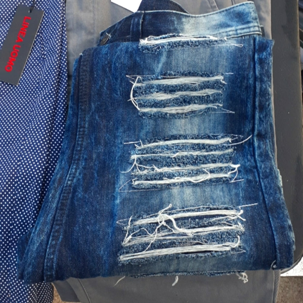 Ripped jeans